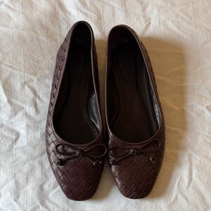 SCHUTZ CHOCOLATE WOVEN LEATHER FLATS, SIZE 7